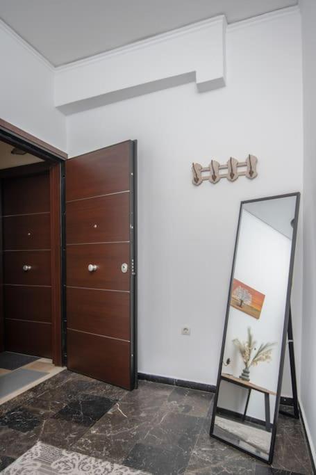 Lovely,Central, Spacious 2-Bedrooms Apartment Πειραιάς Εξωτερικό φωτογραφία