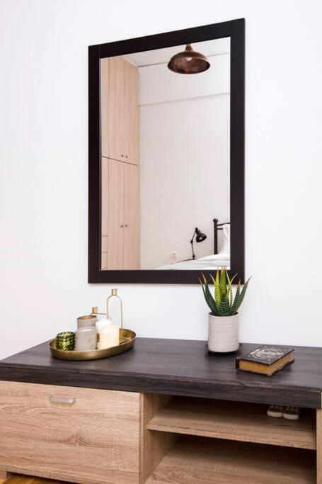Lovely,Central, Spacious 2-Bedrooms Apartment Πειραιάς Εξωτερικό φωτογραφία